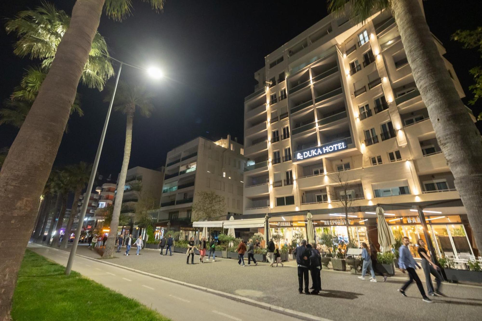 Duka Hotel Vlore Bagian luar foto