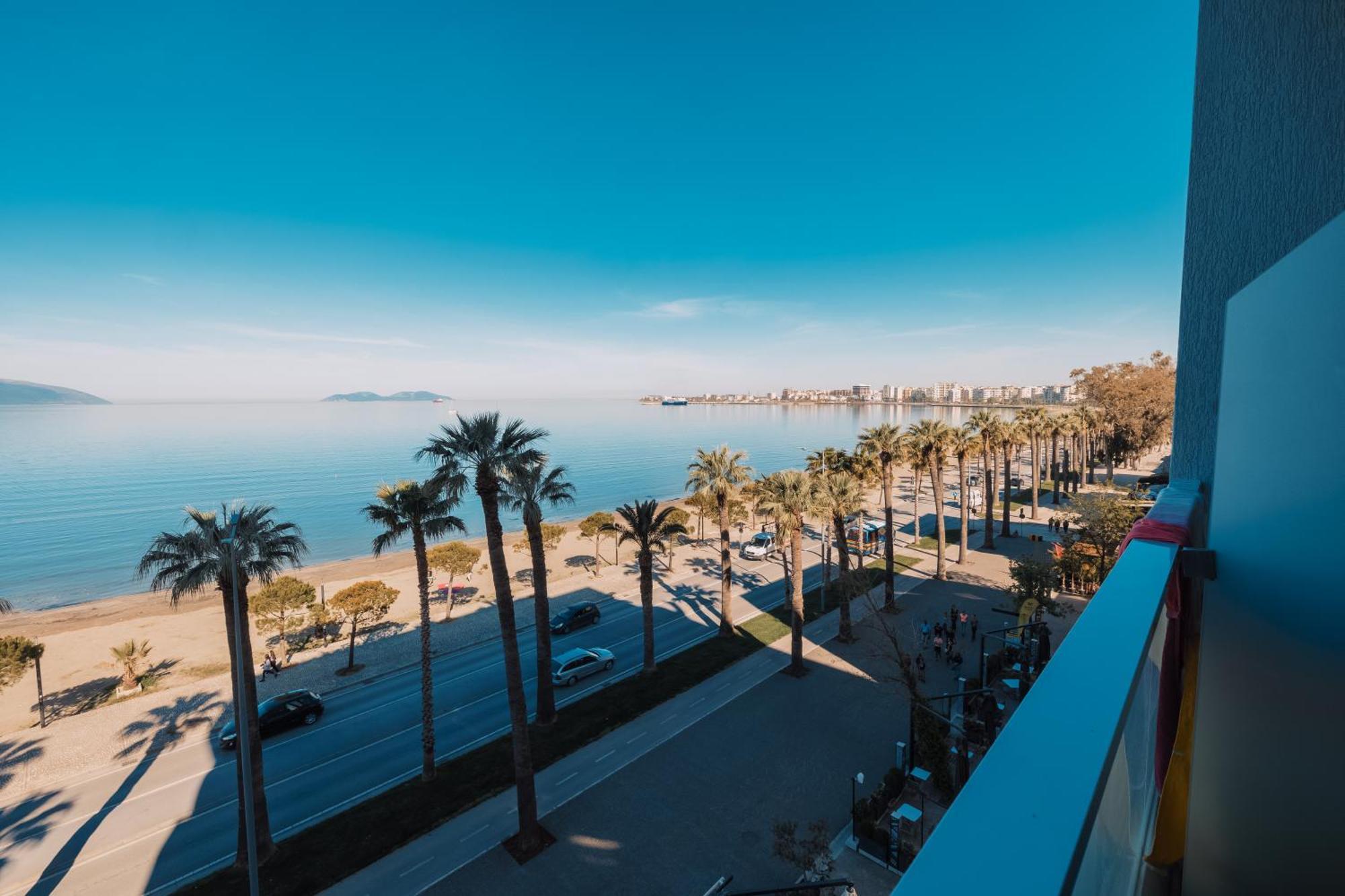 Duka Hotel Vlore Bagian luar foto