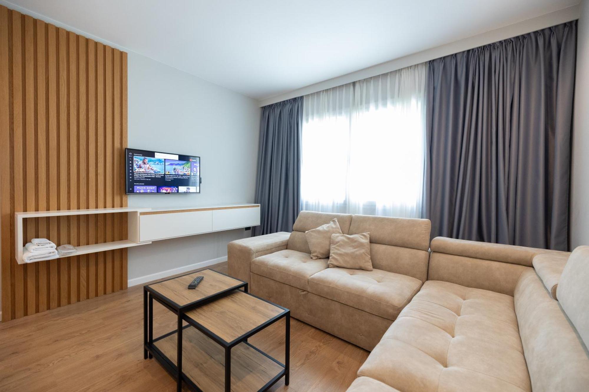 Duka Hotel Vlore Bagian luar foto