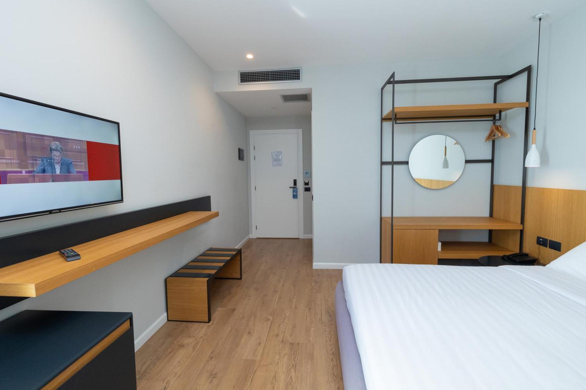 Duka Hotel Vlore Bagian luar foto