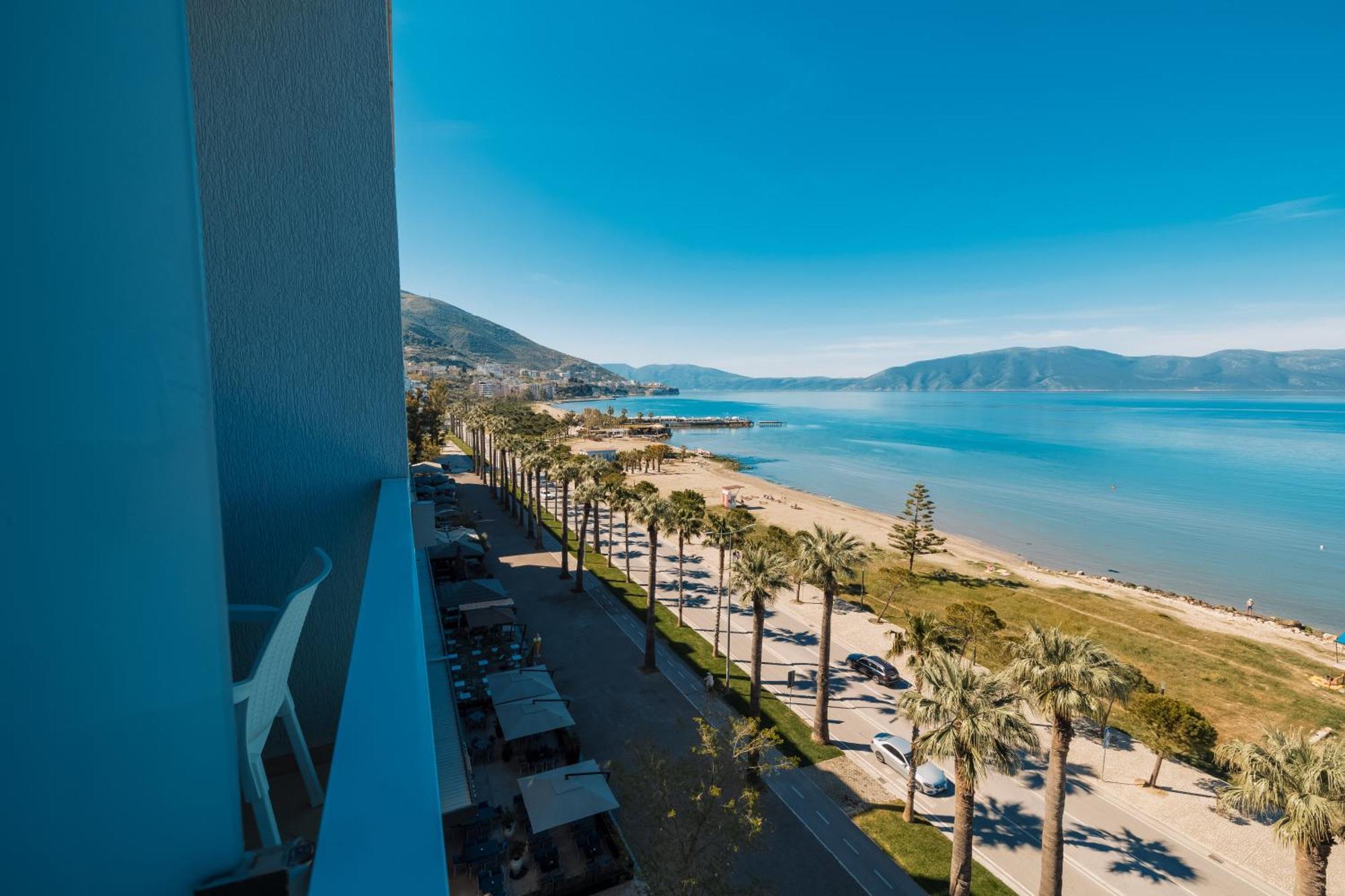 Duka Hotel Vlore Bagian luar foto